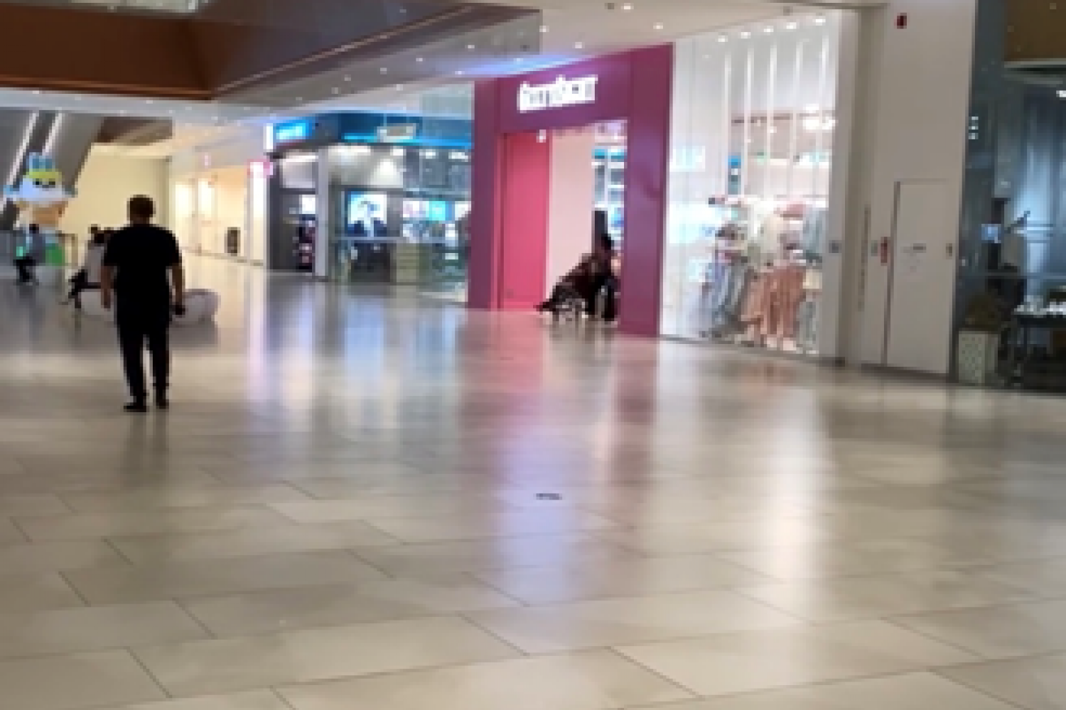 Guangzhou City - Shopping Mall